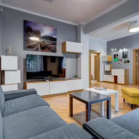 San Stefano 4 Free Parking 2 Brdm 100m Zaimov Park Szófia