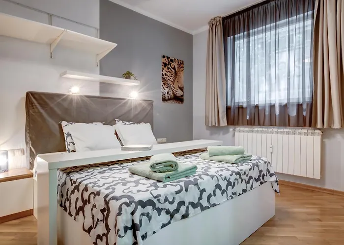 San Stefano 4 Free Parking 2 Brdm 100m Zaimov Park ソフィア